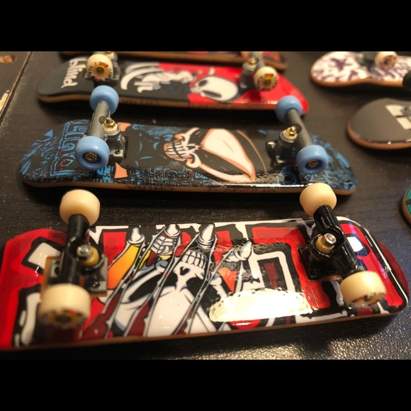 Tech Deck Finger Boards Set of 17 - Picture 4 of 6